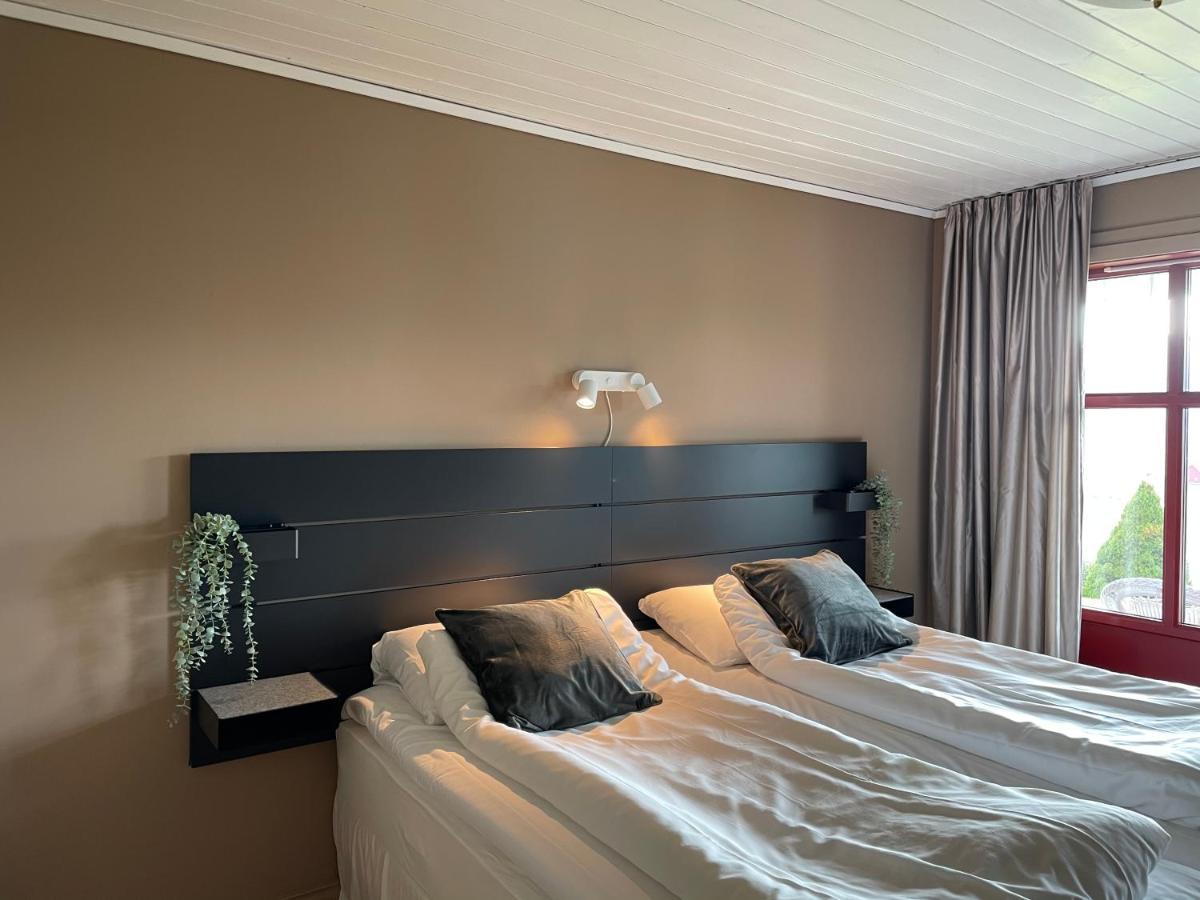 Hoiland Gard Gardshotellet Hjelmeland Ngoại thất bức ảnh