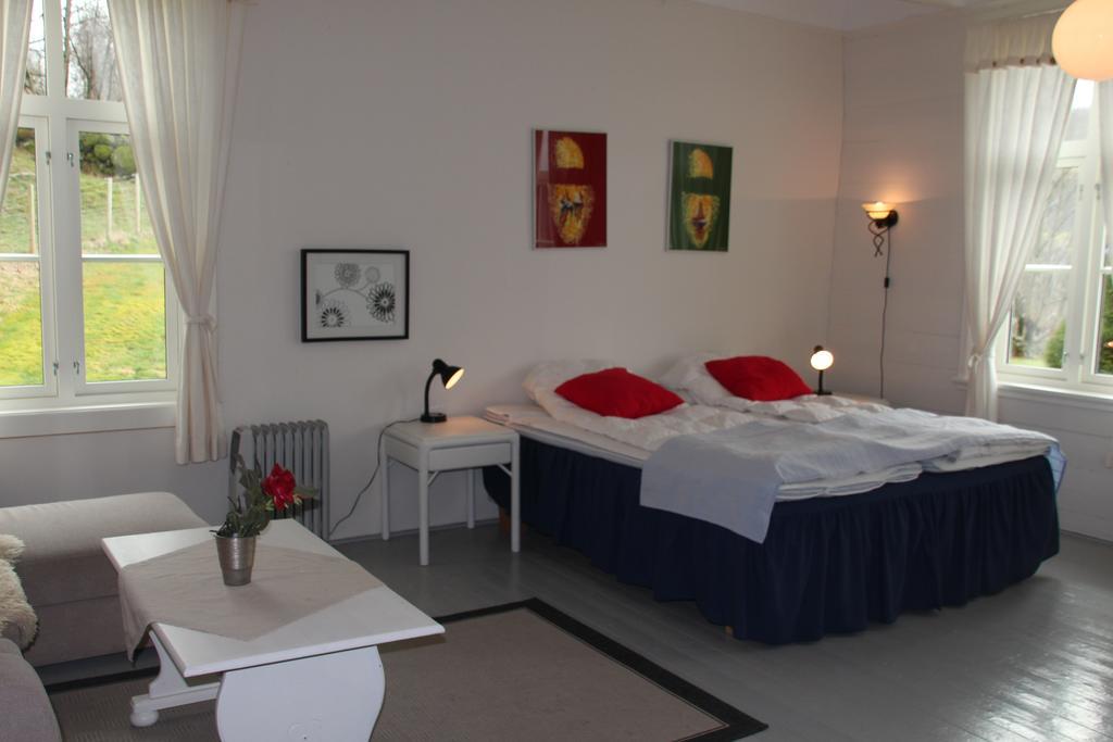 Hoiland Gard Gardshotellet Hjelmeland Ngoại thất bức ảnh